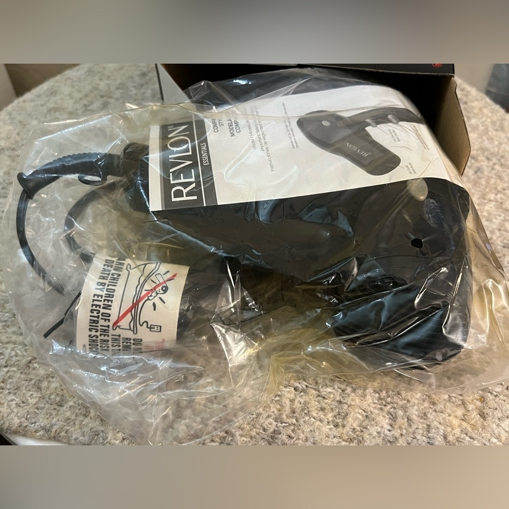 NEW Revlon 1875W Compact Hair Dryer Lightweight Travel Styling - Picture 5 of 6
